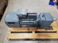 SEW 11 kW 149 min Getriebemotor R87 DRN160M4/BE20HR/TF Gearbox