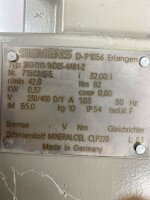 Siemens 0,37 KW 42,8 min Getriebemotor...